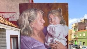 Homenaje urbano a las abuelas en Quesa