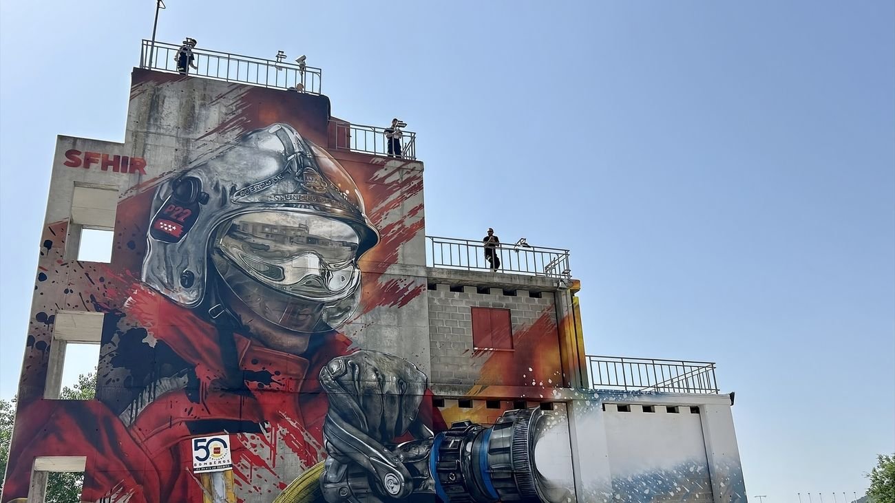El mural del Parque de Bomberos de Alcalá, finalista a Mejor Mural del Mundo