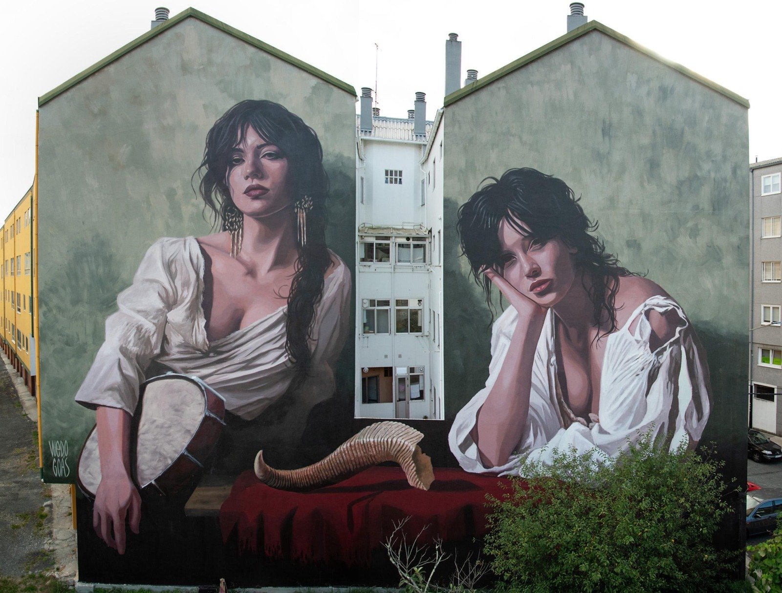 “As Mouras” de Fene: el mural gallego que conquista el arte urbano internacional